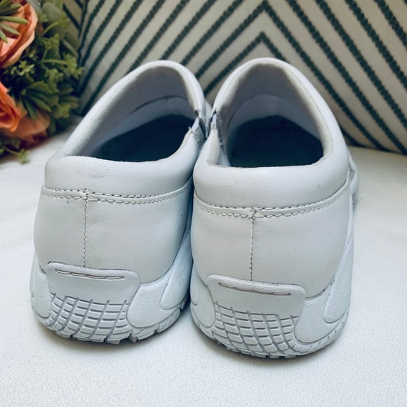 Merrell Select Fresh White Leather Slip On Shoe - Picture 12 of 14